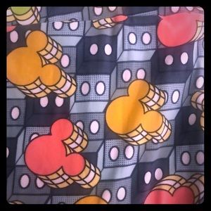 Lula Roe TC Disney Leggings